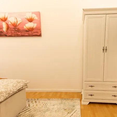 شقة Superior N' Cozy Mozsar 6 In The Heart Of