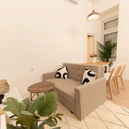 Superior N' Cozy Mozsar 6 In The Heart Of Budapest